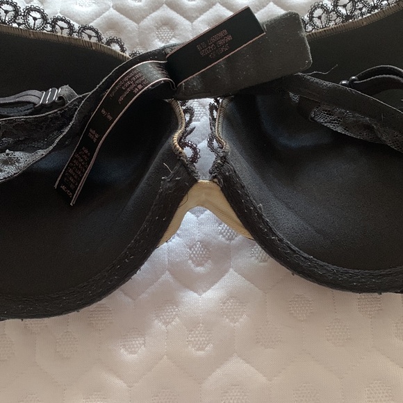 Victoria’s Secret Very Sexy Bra - 34C - Picture 6 of 7